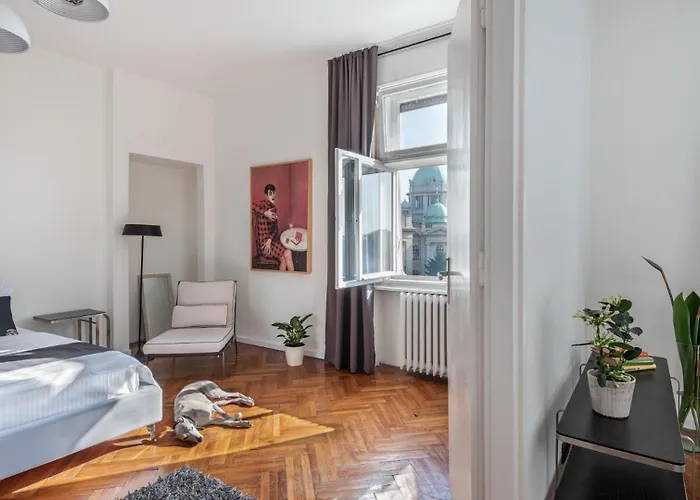 Two Bedroom Government Apartament Belgrad