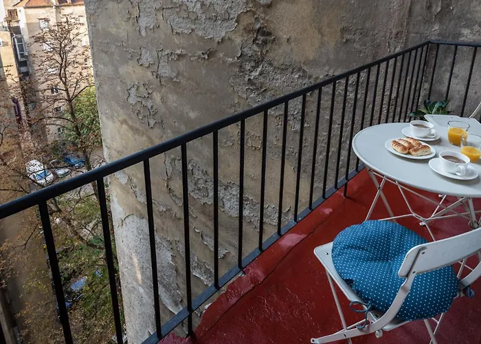 Two Bedroom Government * Belgrad